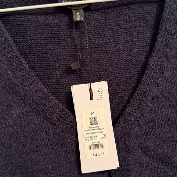 DYNAMITE key hole vest in Navy - Picture 8 of 8